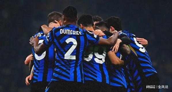 目前的他仍 目前的他仍