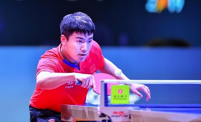 青年女排的 青年女排的