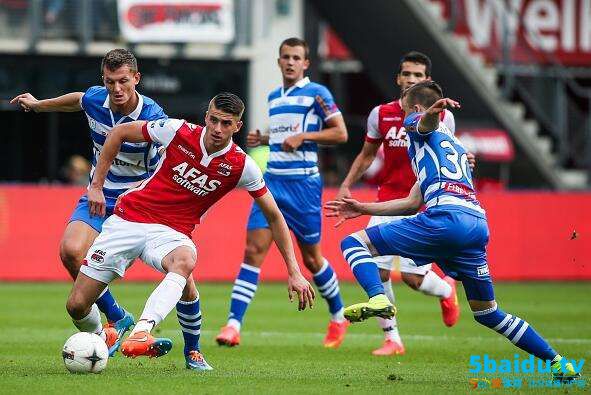 麦克·特劳特在 2010 年代长期被公认为大联盟第一人，尽管球队战绩始终不佳